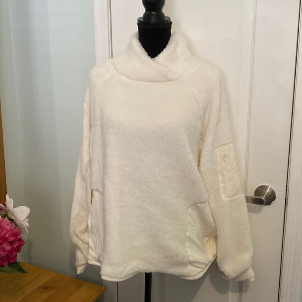 Womens fuzzy pullover